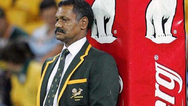 Springboks coach Peter de Villiers in hot water for comments made about referees in the Tri Nations.