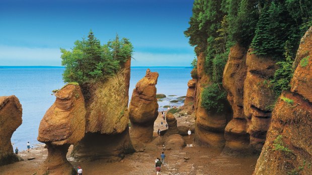 Hopewell Rocks, Bay of Fundy, New Brunswick, Canada.