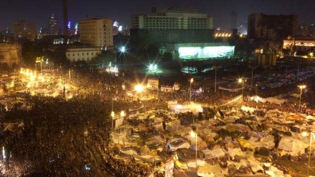 Tens of thousands of Egyptian anti-government protesters crowd Cairo's Tahrir square