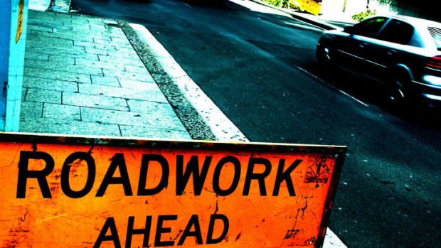 Queensland Government awards private sector road contracts.