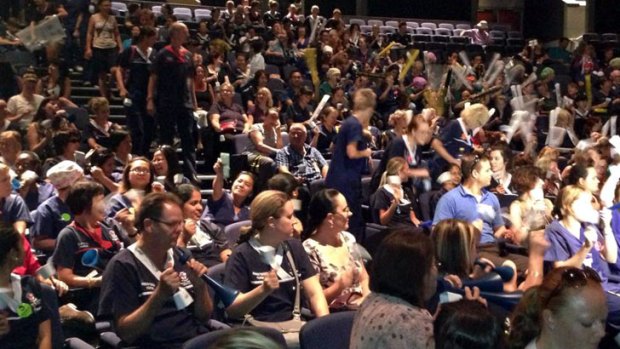 A meeting of about 1000 nurses at the Perth Convention Centre voted to strike for 24 hours on Monday if the pay dispute was not disputed by then.