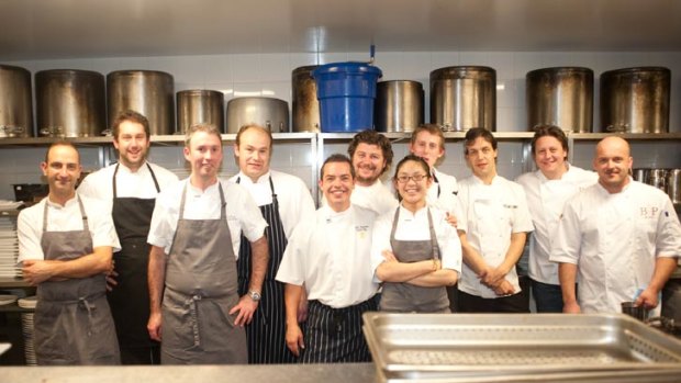 Michael Fox, Mathew Macartney, Scott Pickett, Nathan Johnson, Darren Purchese and Ian Burch and cooking team for the National Stroke Foundation’s Food for Thought event.