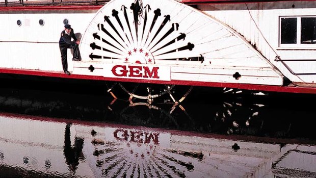 The Gem paddle steamer.
