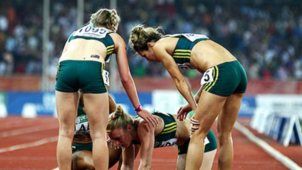 Sally Pearson struggles after her relay run.