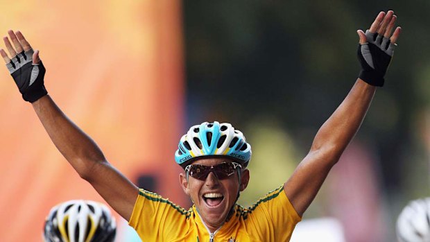 New GreenEDGE recruit, Allan Davis, celebrates winning gold at the Commonwealth Games last year.