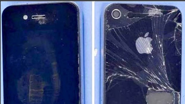 The damaged iPhone than began smoking on board the Regional Express flight.