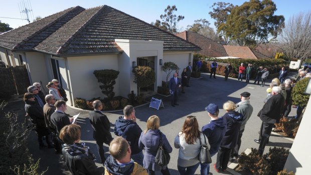 Housing  auctions make up a large portion of sales in Australia.