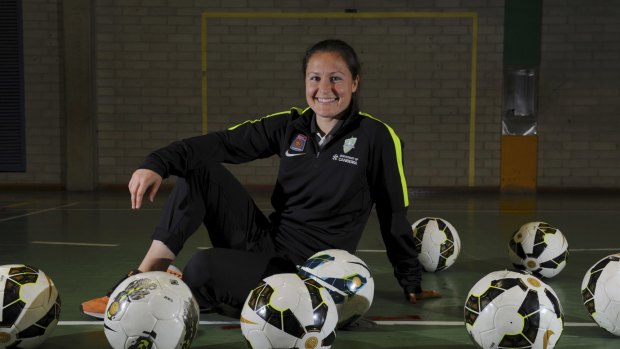 Canberra United player Kendall Fletcher attended Kaleen
High School for a skills training session with students on Wednesday. 