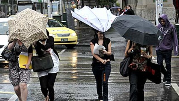 Wild weather hits Melbourne this afternoon.