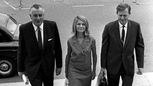 Gough Whitlam, Kay Swinney and John Menadue arrive at Parliament House in 1967.