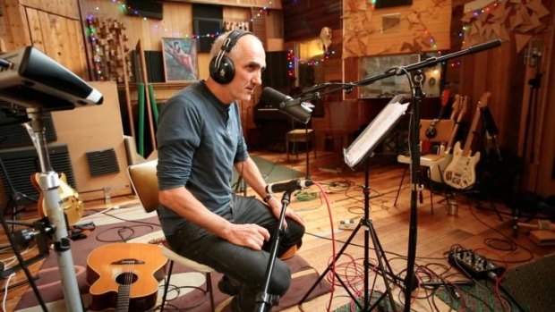 Paul Kelly in the studio.