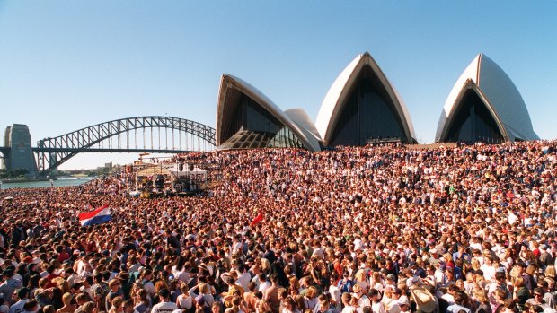 A very Crowded Opera House in 1996.
