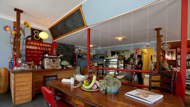 The interior of Amanda's Cafe in Yarra Junction 