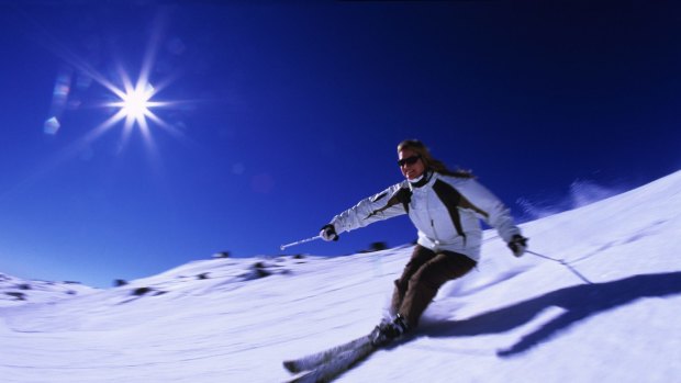 Fabienne Phillips skis Thredbo. 