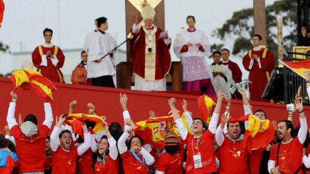 Pilgrims sing their praises of Pope Benedict at the final celebration of World Youth Day at Sydney's Randwick Racecourse.