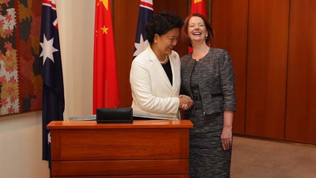 Julia Gillard meets with Liu Yandong.