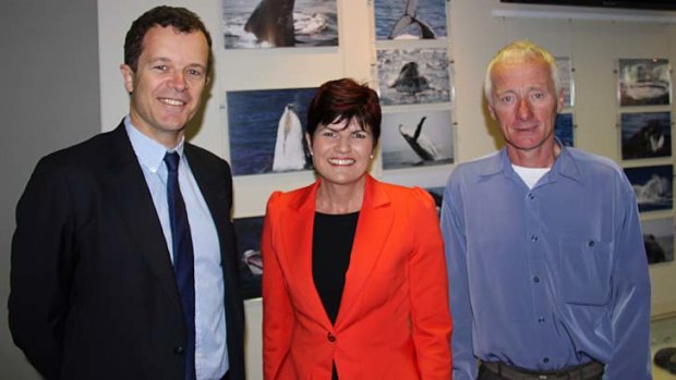 Cronulla MP Mark Speakman with NSW Environment Minister Robyn Parker  and volunteer Wayne Reynolds.