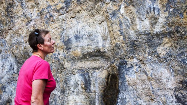 Blackfellows Hand Aboriginal Site.