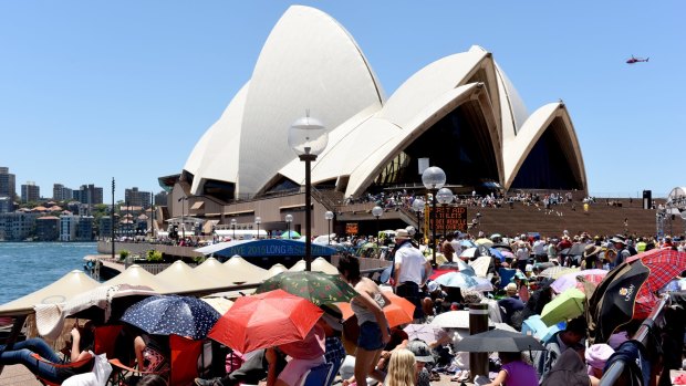 The population of Sydney will soon reach 5 million. 