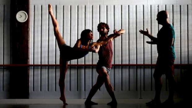Rafael Bonachela, artistic director of the Sydney Dance Company, works with dancers Charmene Yap and Richard Cilli.