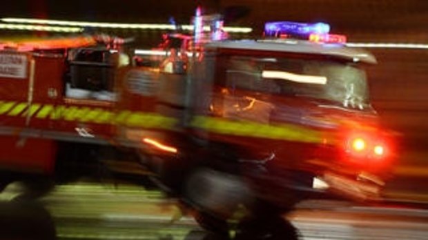 A warning has been issued over a fire burning in Bibra Lake.