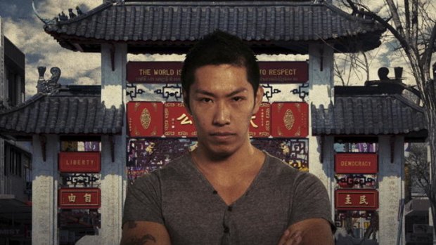 The documentary features Joe Le, who carries the scars of his former life as a Vietnamese gang member.