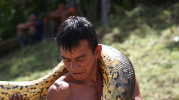 Villagers treat the Anaconda with respect, moving them away from their homes.