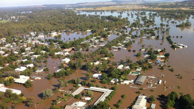 An aerial view of flooded North Wagga Wagga yesterday.