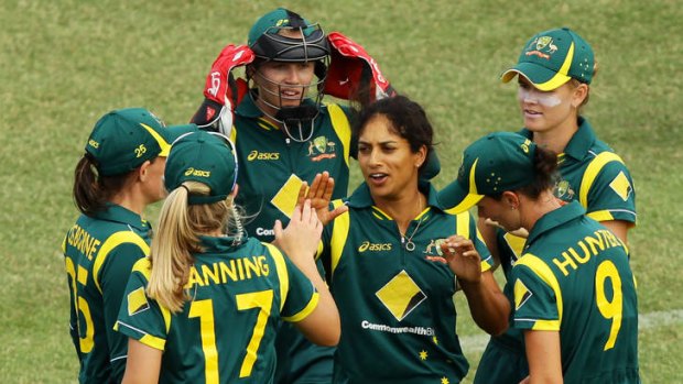 Australia's Lisa Sthalekar (centre) has been a staunch advocate of greater financial support for and exposure of women's cricket.