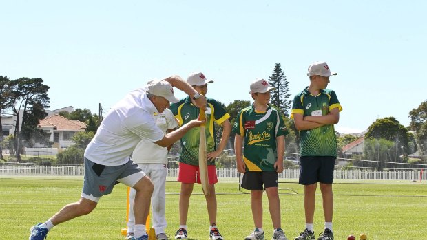 SYDNEY, AUSTRALIA - JANUARY 18:  Australian cricket legend Steve Waugh coaches kids during one of his clinics at Snape Park, Maroubra during the school holidays on January 18, 2016 in Sydney, Australia.  (Photo by Ben Rushton/Fairfax Media)