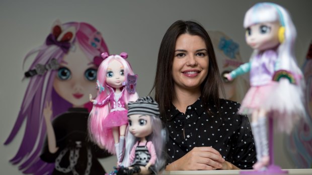 Madeleine Hunter from Hunter Products created the Shibajuku Girls dolls.