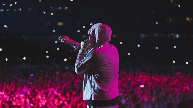 The rap star was impressed by the massive crowd of 81,000 at the MCG.