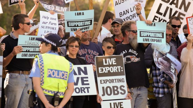 Live export protest outside the government's  community cabinet in Western Australia.
