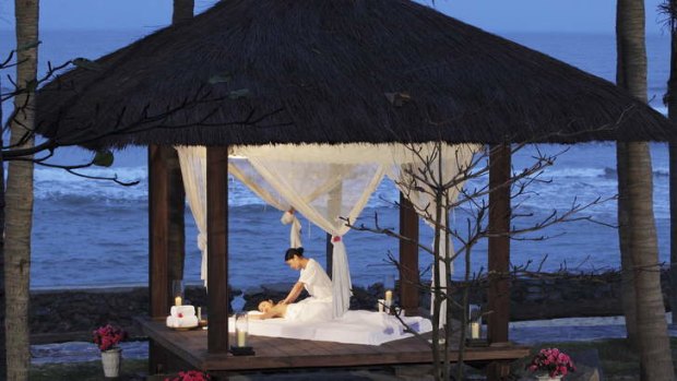 Massage, Sun Spa Resort, Vietnam.
