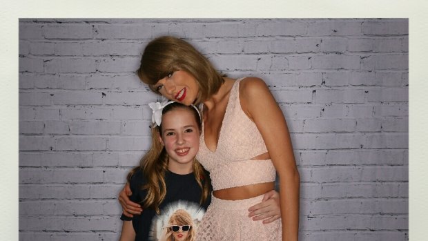 Ella Sinclair meets Taylor Swift.
