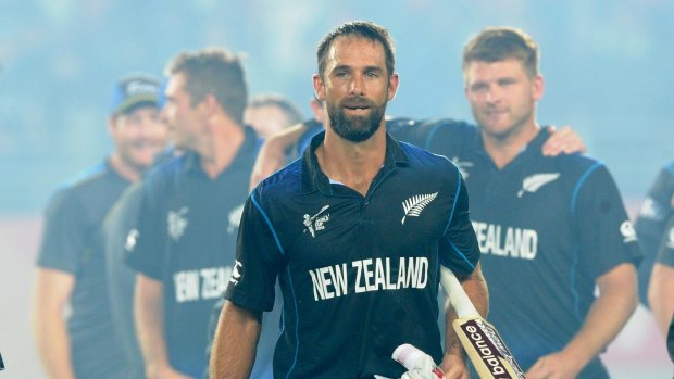Paying for his sister's honeymoon if Black Caps win ... New Zealand's Grant Elliott walks from the field following his teams four wicket win over South Africa.
