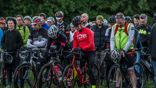 Hundreds of members of the Canberra bike riding community attend a memorial for British endurance cyclist Mike Hall lost on ACT roads recently. Photo by Karleen Minney.