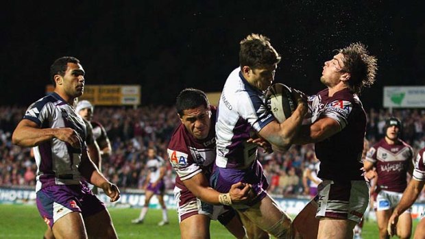 Fierce rivals ... Manly Sea Eagles and Melbourne Storm face off in tonight's preliminary final.