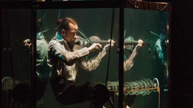 In the Danish underwater band the musical instruments are custom-made. 