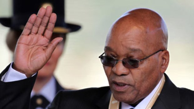 Jacob Zuma takes the presidential oath at his inauguration in Pretoria, South Africa.