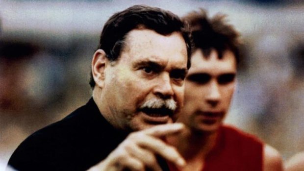 Ron Barassi when he was coach of the Sydney Swans, with team captain Paul Kelly.