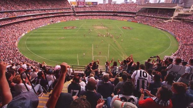 Collingwood and Carlton pack the G again, 2000.