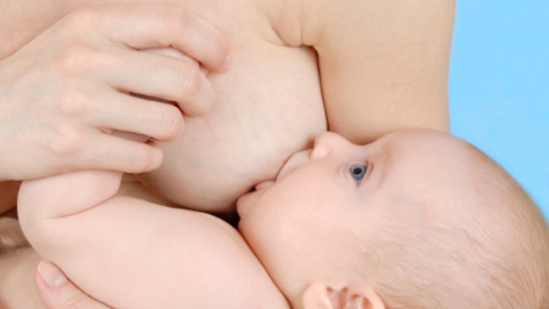Mothers need support to be able to breastfeed confidently.