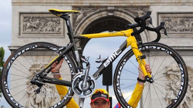 Moment of triomphe &#8230; Cadel Evans after his Tour de France win.