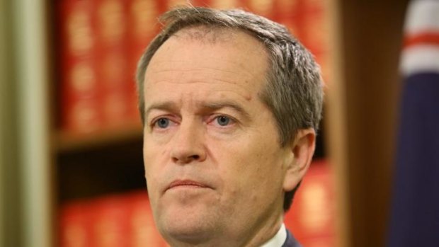 Opposition Leader Bill Shorten wants the government to reconsider the Defence Force pay offer.