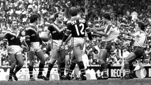 Deja vu ... Steve Mortimer comes to Peter's aid in the 1980 grand final.