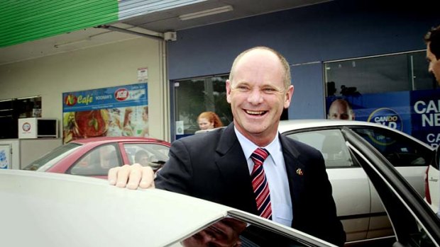 Campbell Newman campaigning in Ashgrove ahead of the state election.