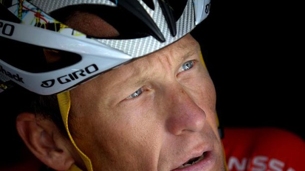 Lance Armstrong ... the once close-knit and secretive US Postal Service team is coming apart under the threat of criminal prosecution.