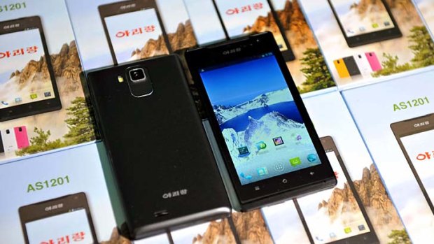 Arirang: North Korea claims to manufacture the smartphone, but industry insiders believe it is more likely made in China.
