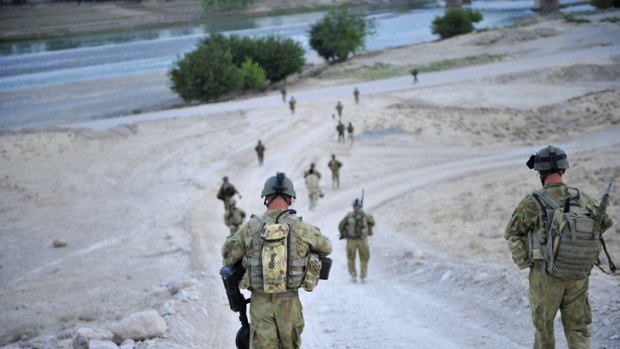 Manslaughter charges against two Australian commandos have been dismissed.